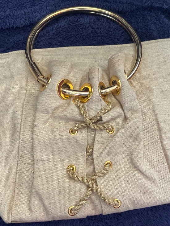 CHINA Handbags - PURSE . VINTAGE  GENTLY USED